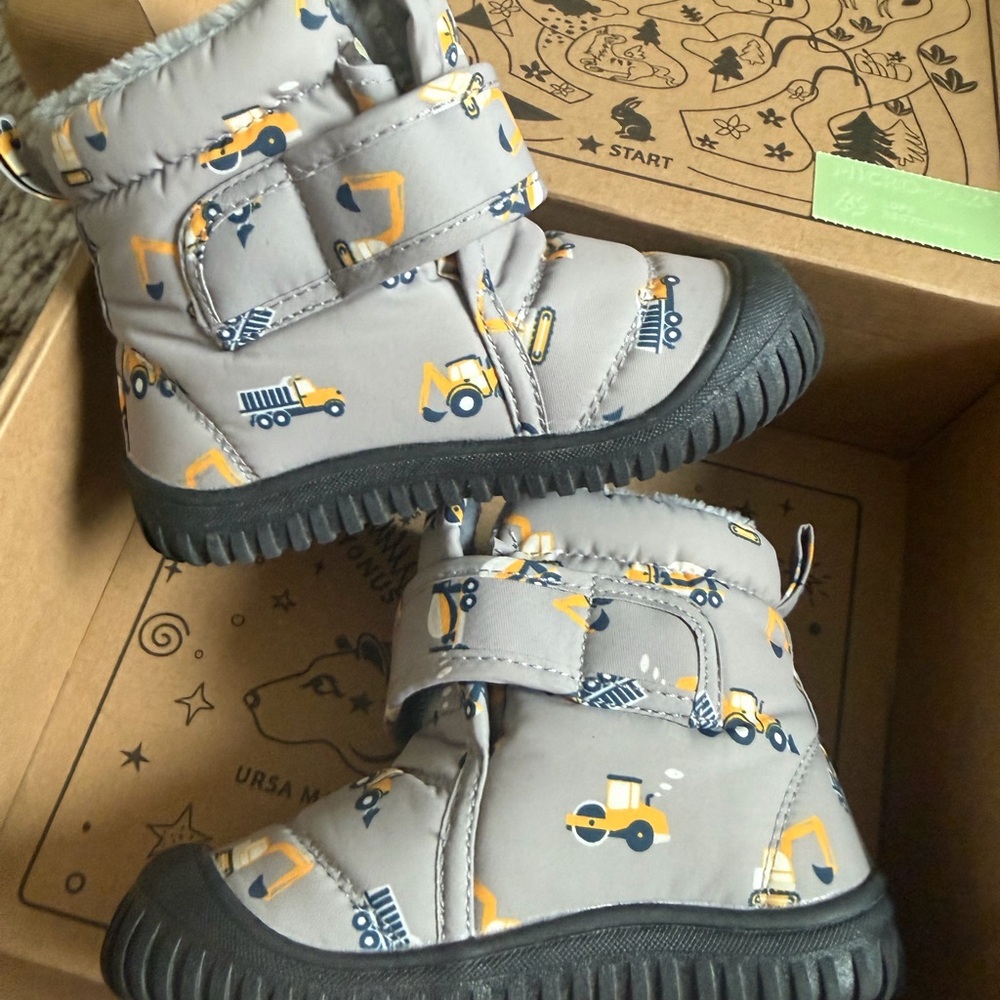 Jan & Jul size 7 toddler insulated winter boot